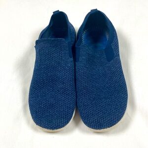 Nosox Eddy Jr. kids slip on blue and white sneakers size 5